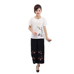 Women's two PCSES Crewneck short sleeve loose fit floral print suits in Cotton & Linen