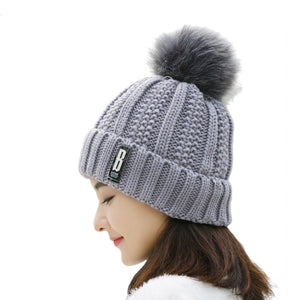 Women’s solid colors knitted beanie Hats fleece Lining caps with fur pompom