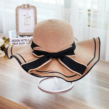 Load image into Gallery viewer, Women Wide Brim Straw Sun Hat Floppy Foldable Roll up Cap Beach Summer Hats
