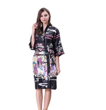 Load image into Gallery viewer, Women&#39;s medium Japanese beauty  pattern kimono floral Printed  robe Nightgown
