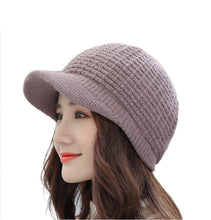 Load image into Gallery viewer, Women&#39;s winter visor fleece lining warm hats chunky cable  knit  ski caps
