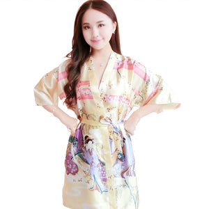 Women‘s short Japanese Beauty floral kimono  Bridesmaid Bridal Shower nightdress