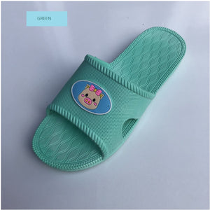 Plastic slippers, summer slippers, Bathroom slippers， Non-slip slippers