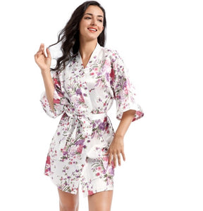 Women's Medium cherry Blossoms Kimono  Premium  Bridesmaid Bridal Shower pajama